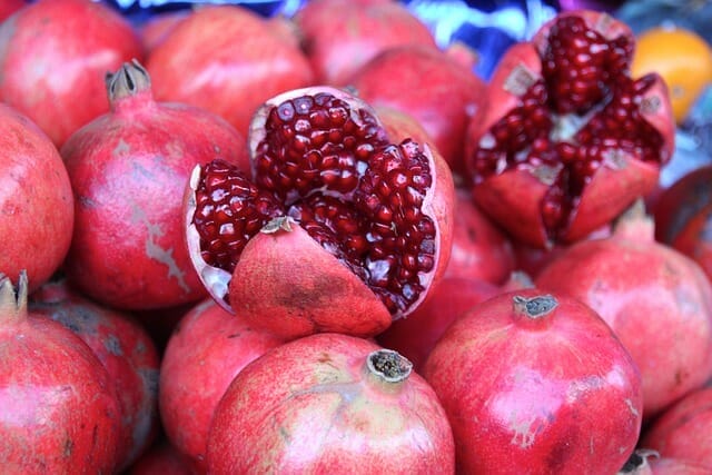 pomegranate fruit